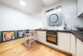 Centar, Kneza Trpimira, prekrasan dvosobni stan, Zagreb, Appartment