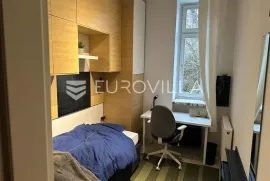 Zagreb, Nazorova ulica, prekrasan stan s 4 sobe, za studente, Zagreb, Flat