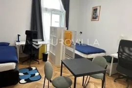 Zagreb, Nazorova ulica, prekrasan stan s 4 sobe, za studente, Zagreb, Appartment