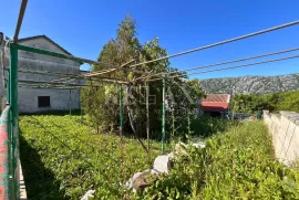 Grižane - starina s potencijalom, Vinodolska Općina, Maison