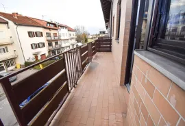 Zagreb, Dubrava, stan 56 m2 u Trnovčici, Zagreb, Wohnung