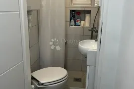 NOVOUREĐENI STAN-TREŠNJEVKA 23m2, Zagreb, Wohnung