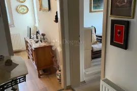 Odličan stan na traženoj lokaciji, Rijeka, Appartment