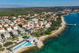 ZADAR, PETRČANE - Jedinstveni stan s pogledom na more 80 metara od plaže na neponovljivoj lokaciji! Punta Skala!, Zadar - Okolica, Appartamento