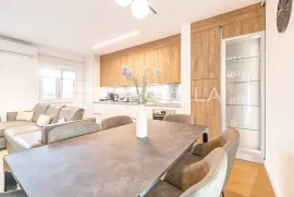 Zagreb, Donje svetice, luksuzan penthouse NKP 93 m2, Zagreb, Kвартира