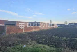 Osijek, Livana – Niskoprizemnica (NKP 115 m²) u izgradnji na mirnoj lokaciji, idealna za obitelj!, Čepin, بيت