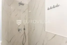 Istra, Štinjan, dugoročni najam luksuznog stana 110m2 na drugom katu s tri spavaće sobe, Pula, Appartment