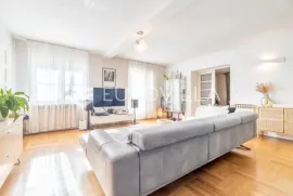 Zagreb, Andrijevićeva, prekrasan trosoban stan NKP 121m2, Zagreb, Appartamento