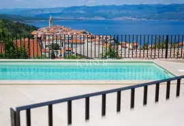 Otok Krk, Vrbnik- moderna vila 127m2 panoramskim pogledom, Vrbnik, Famiglia