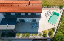 Otok Krk, Vrbnik- moderna vila 127m2 panoramskim pogledom, Vrbnik, Famiglia