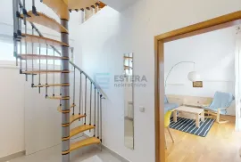 Stan Prodaja, Kajzerica, Južna obala II, dvoetažni 72 m2, Zagreb, Appartment