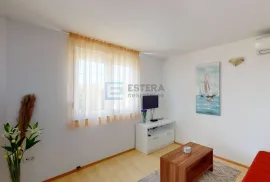 Apartmanska kuća s 10 app i bazen!, Zadar - Okolica, Casa