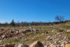 Prodaja građevinskog zemljišta Starigrad 10624 m2 1. red do Mora, Starigrad, Γη