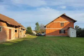 KUĆA S GOSPODARSKIM OBJEKTIMA PARUŽEVAC 400 m2 79.500 €, Dubrava, Kuća