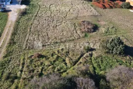 Građevinsko zemljište pravilnog oblika - Pula, Pula, Γη