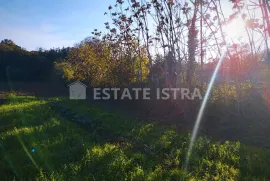 Prodaje se građevinsko zemljište površine 3004 m2 blizu centra Vodnjana, Vodnjan, Land