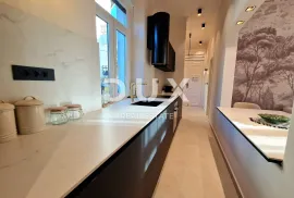 OPATIJA, CENTAR - novouređeni stan s dva balkona, Opatija, Appartment