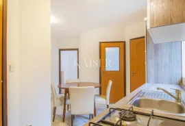 Opatija, Pobri – Stan 2S+DB s terasom i duplom garažom, Matulji, Apartamento