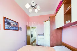 Opatija - stan u blizini mora s prekrasnom okućnicom, Opatija, Apartamento