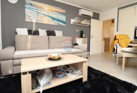 Istra, Poreč - Dvosoban stan u prizemlju na 700 metara od mora, Poreč, Appartment