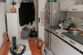 Trešnjevka sjever 44,5 m2 + 4,37m2, Zagreb, Wohnung