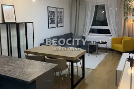 Novi Sad, Centar, Radnička, 3.0, 75m2, Novi Sad - grad, Kвартира