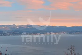 GRAĐEVINSKO ZEMLJIŠTE SA IMPOZANTNIM POGLEDOM NA MORE, Mošćenička Draga, Land