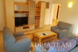 VILA SA 7 APARTMANA, POGLED NA MORE - DIKLO, ZADAR, Zadar, Casa