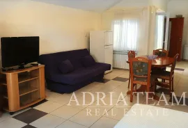 VILA SA 7 APARTMANA, POGLED NA MORE - DIKLO, ZADAR, Zadar, Σπίτι