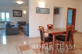 VILA SA 7 APARTMANA, POGLED NA MORE - DIKLO, ZADAR, Zadar, Casa