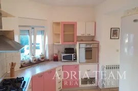 VILA SA 7 APARTMANA, POGLED NA MORE - DIKLO, ZADAR, Zadar, Casa