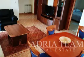 VILA SA 7 APARTMANA, POGLED NA MORE - DIKLO, ZADAR, Zadar, Casa