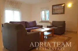 VILA SA 7 APARTMANA, POGLED NA MORE - DIKLO, ZADAR, Zadar, Maison