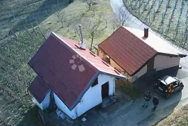 Dvije vikendice sa vinogradom na brijegu iznad Krapine!, Krapina - Okolica, Haus