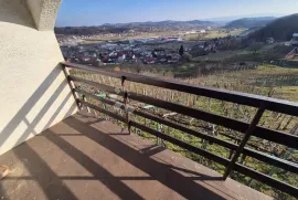 Dvije vikendice sa vinogradom na brijegu iznad Krapine!, Krapina - Okolica, Haus