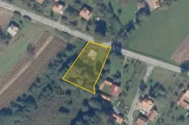 Građevinsko zemljište, Lapat, 1.776 m2, blizina Plitvica, Plaški, Γη