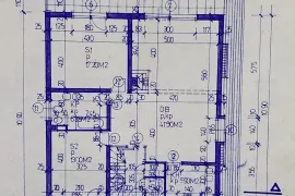 Zagreb, kuća u Vrapču, dva trosobna stana, ukupno 327 m2, Zagreb, Famiglia