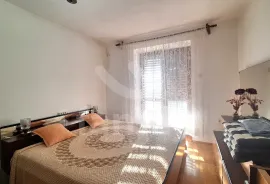 KAMENA KUĆA SA PREDIVNIM POGLEDOM NA MORE, Raša, House