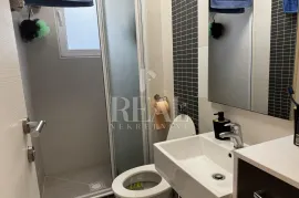 Krnjevo, adaptirani 3S+DB, jug, lođa, pogled!!, Rijeka, Apartamento