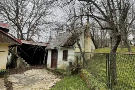 Švica(Lika)-Kuća za renovaciju, Otočac, Kuća