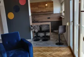 MODERAN I KOMPLETNO ADAPTIRAN STAN NA DONJOJ VEŽICI, Rijeka, Apartamento