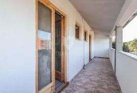 PRILIKA! Četiri apartmana na 100m od plaže u Rovinju, Rovinj, Διαμέρισμα