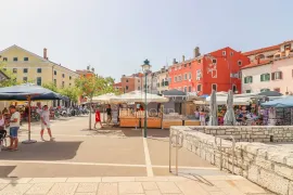 Prilika! Dva stana u srcu Rovinja!, Rovinj, Stan