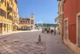 Prilika! Dva stana u srcu Rovinja!, Rovinj, Stan