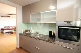 Rijeka, raskošan stan s bonusom, Rijeka, Appartment