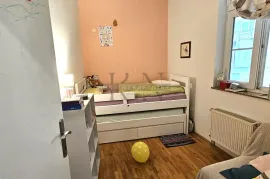 Zagreb-Gornji Grad-Centar- Pantovčak -Lijep 2s stan na TOP LOKACIJI!!!, Zagreb, Apartamento