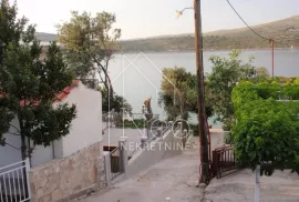 Dvojna kuća s pogledom na more, Šparadići, Šibenik - Okolica, Σπίτι