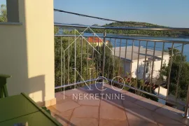 Dvojna kuća s pogledom na more, Šparadići, Šibenik - Okolica, Casa