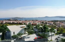 Luksuzna vila s panoramskim pogledom na more, Vodice, Vodice, Kuća