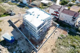 Jednosobni stan, novogradnja, Vodice, Vodice, Apartamento